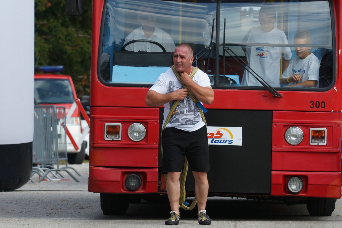 O Fotomagazin /  Austrian open Buspulling 2015 in Wels